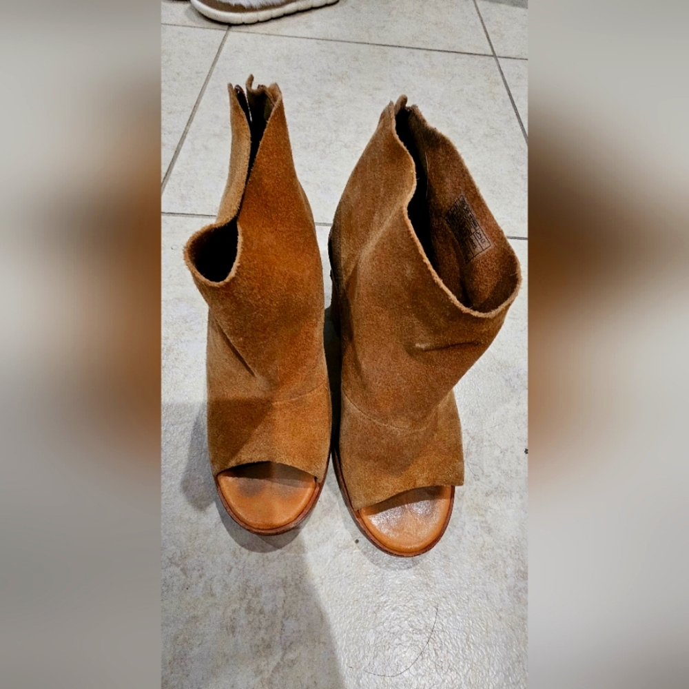 Stylish Tan Open-Toe Booties